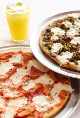 Tiffin Etc. brings the flavors of India to the pizza pie.