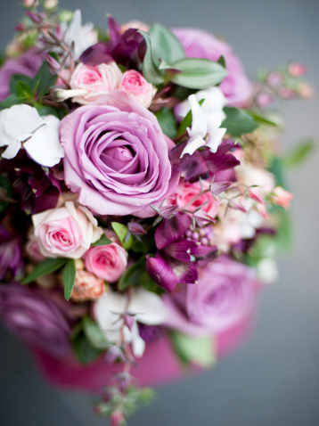 Here Are What the Blooms in Your Bouquet Mean: A Flower Glossary (With Photos!) 