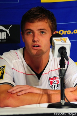 Gay Soccer Player Robbie Rogers Comes Out Of Retirement Joins La | My ...