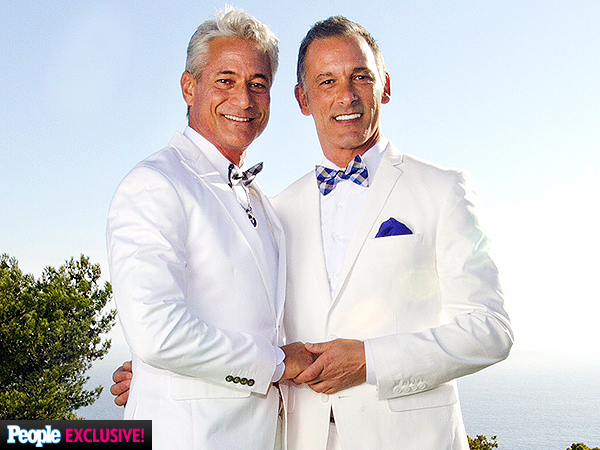 Olympic diver Greg Louganis and his boyfriend Johnny Chaillot tied that night this weekend in Malibu. Click the headline below for more details. 