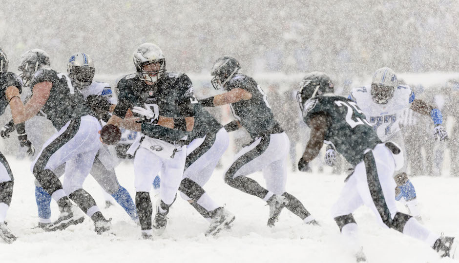 Dec 8, 2013; Philadelphia, PA, USA; Philadelphia Eagles quarterback Nick Foles (9) hands off to running back LeSean McCoy (25) during the second quarter against the Detroit Lions at Lincoln Financial Field. Photo | Howard Smith-USA TODAY Sports