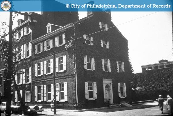 238-240 S 4th Street, circa 1938. Photo credit: PhillyHistory.org.