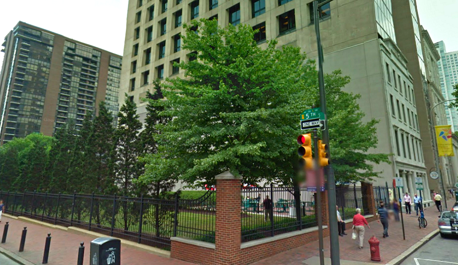 Screenshot of 5th and  Walnut corner via Google Street View