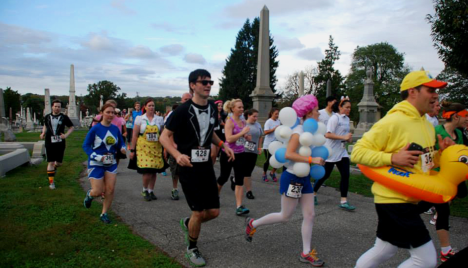 Costumed runners at the Rest in Peace 5K. | Photo via Facebook
