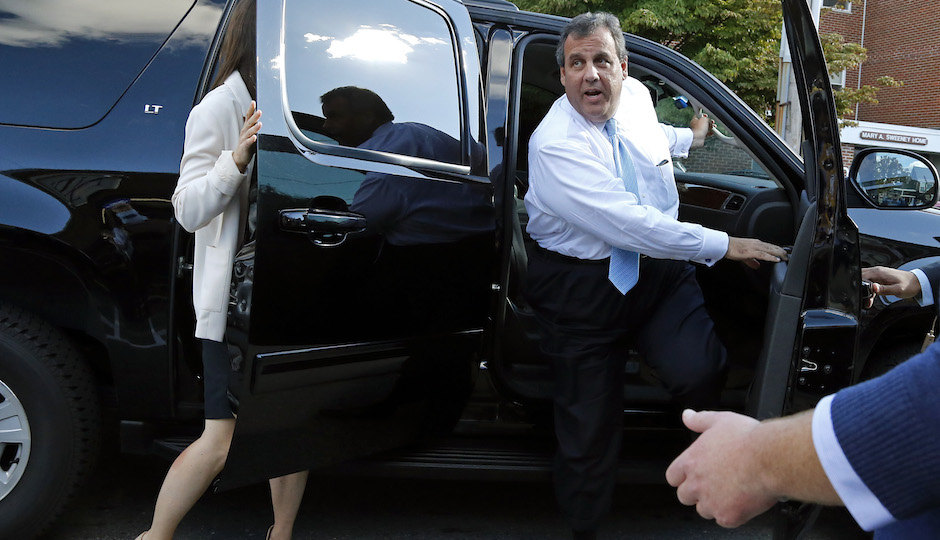 New Jersey Gov. Chris Christie arrives at  an event in Nashua, N.H., Wednesday, Sept. 17, 2014 at which he campaigned with Republican gubernatorial hopeful Walt Havenstein. Christie has been crisscrossing the country to bolster fellow Republicans as chair of the Republicans Governors Association, with a schedule that also has included key states on the presidential nomination calendar as he considers a run in 2016. (AP Photo/Elise Amendola)