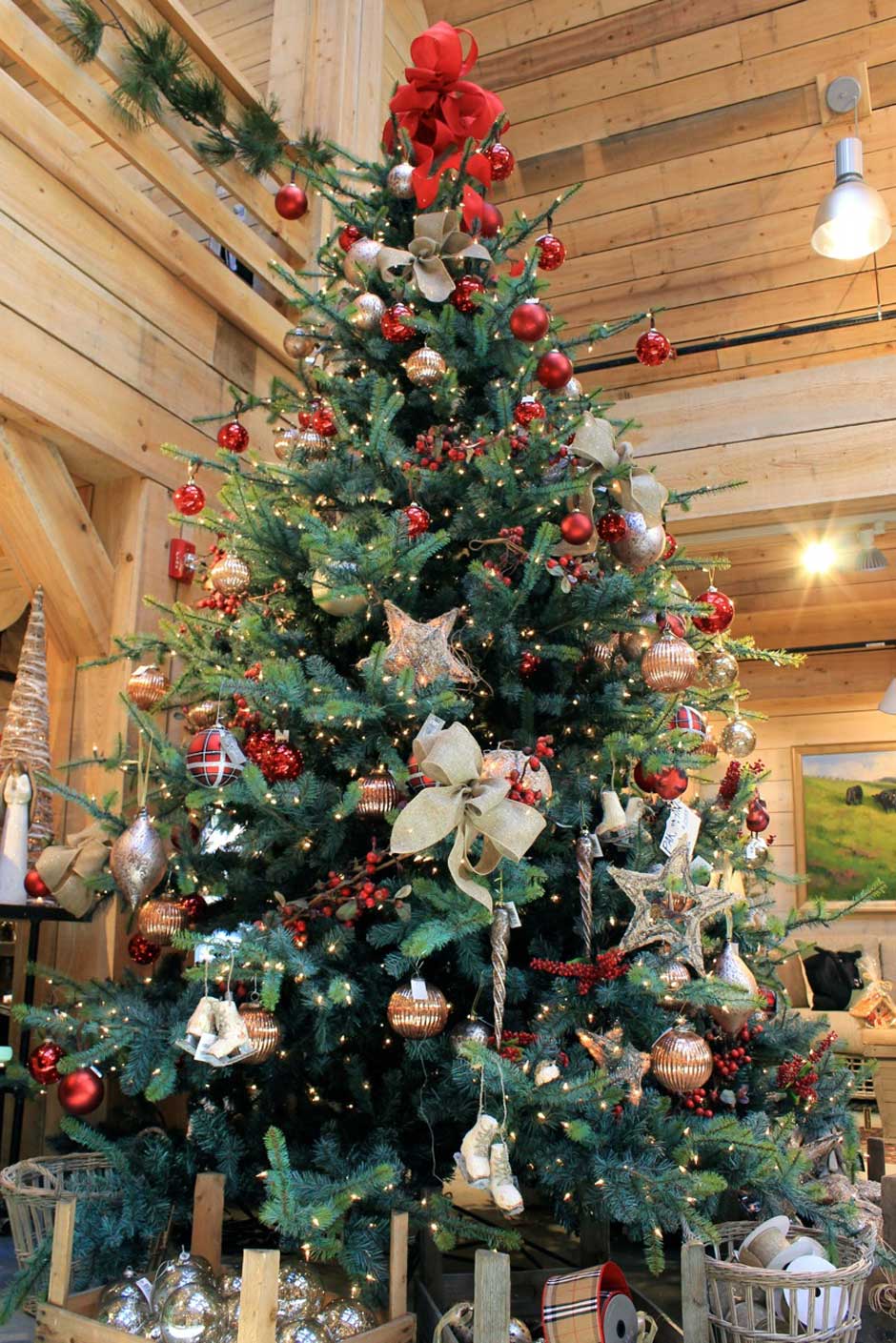 PHOTO: This Is What a $4,200 Christmas Tree Looks Like