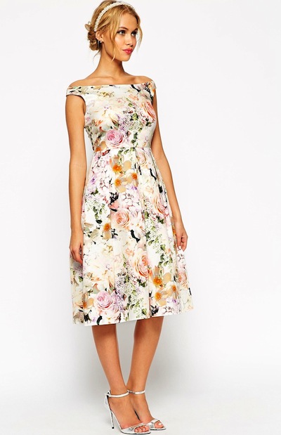 We love this chic floral midi dress.