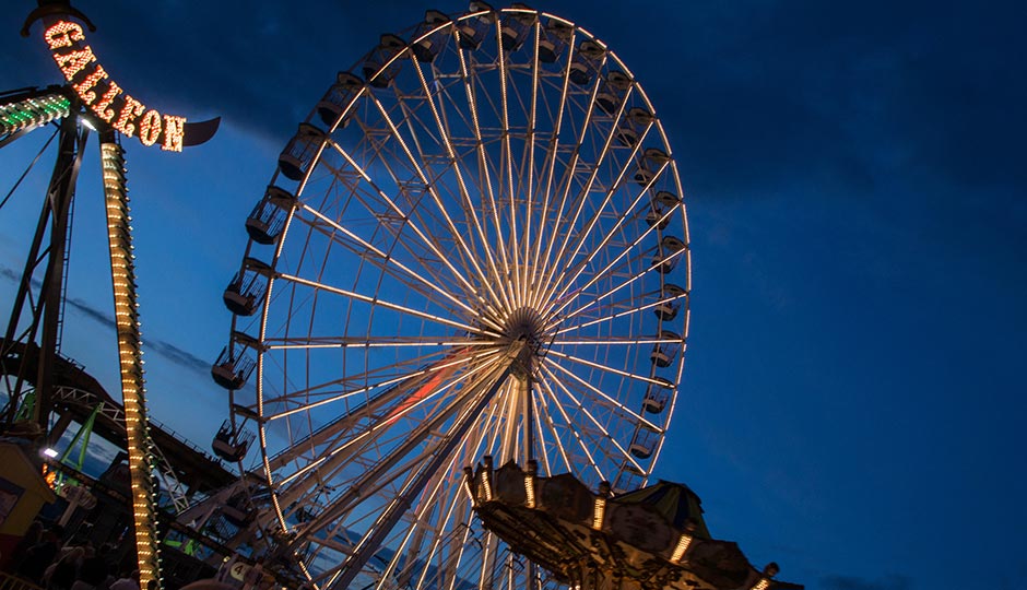Gilligan's Wonderland Pier Ferris Wheel | Edwin under a CC 2.0 license.