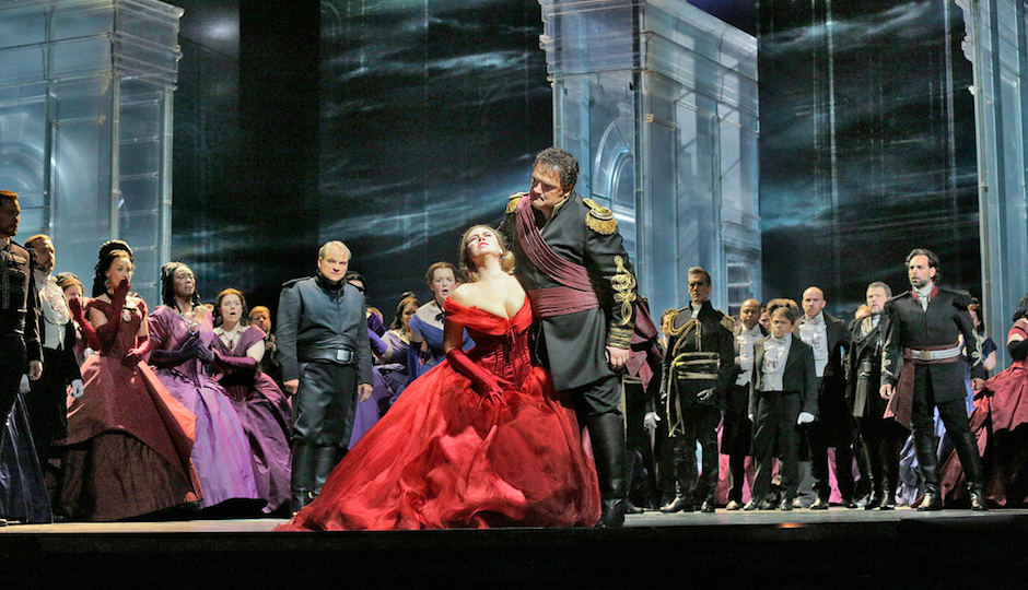Aleksandrs Antonenko in the title role and Sonya Yoncheva as Desdemona in Verdi's "Otello". Photographed by Ken Howard/ Metropolitan Opera