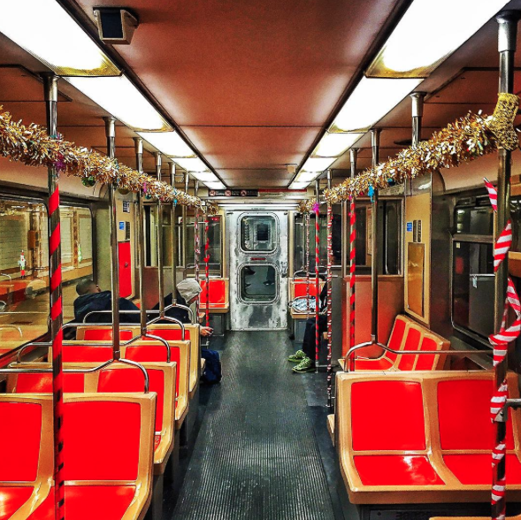 The Santa Express is in full effect | Image: @fleming.philly.photog