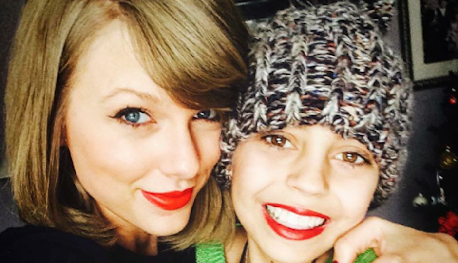 Taylor Swift with Delaney Clements. From @delaneyy.bug on Instagram.