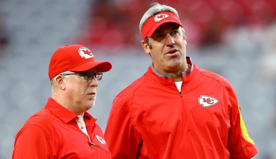 Chiefs tight ends coach Tom Melvin and Doug Pederson. (USA Today Sports)