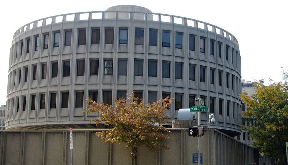 Philadelphia Police Headquarters, aka "The Roundhouse." | Beyond My Ken | Wikimedia Commons