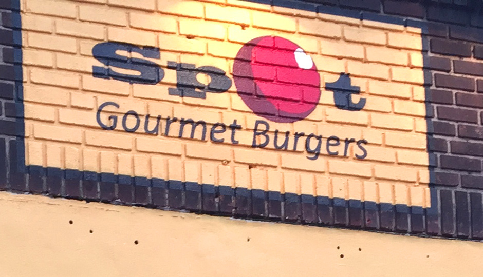Spot Burger at 2821 West Girard Avenue | Photo by Arthur Etchells
