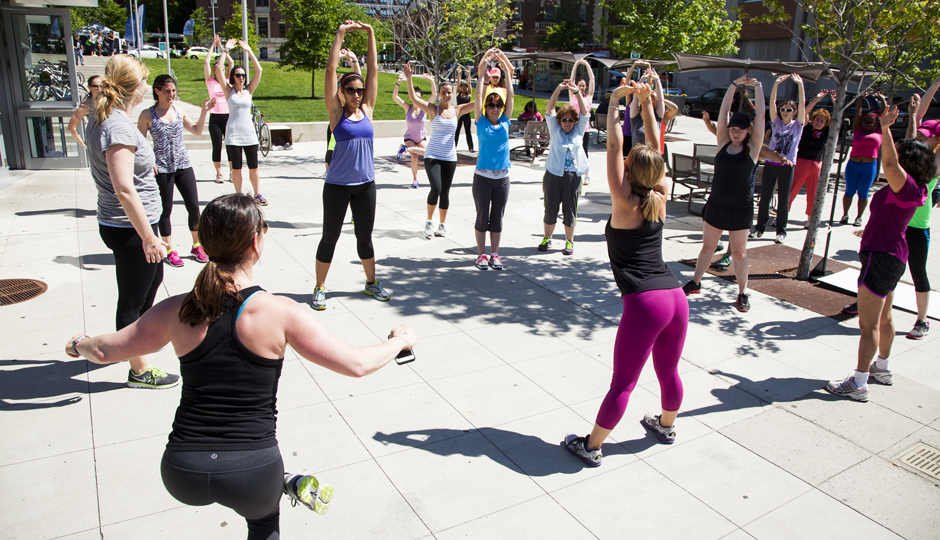An outdoor pop-up workout at Be Well Philly Boot Camp