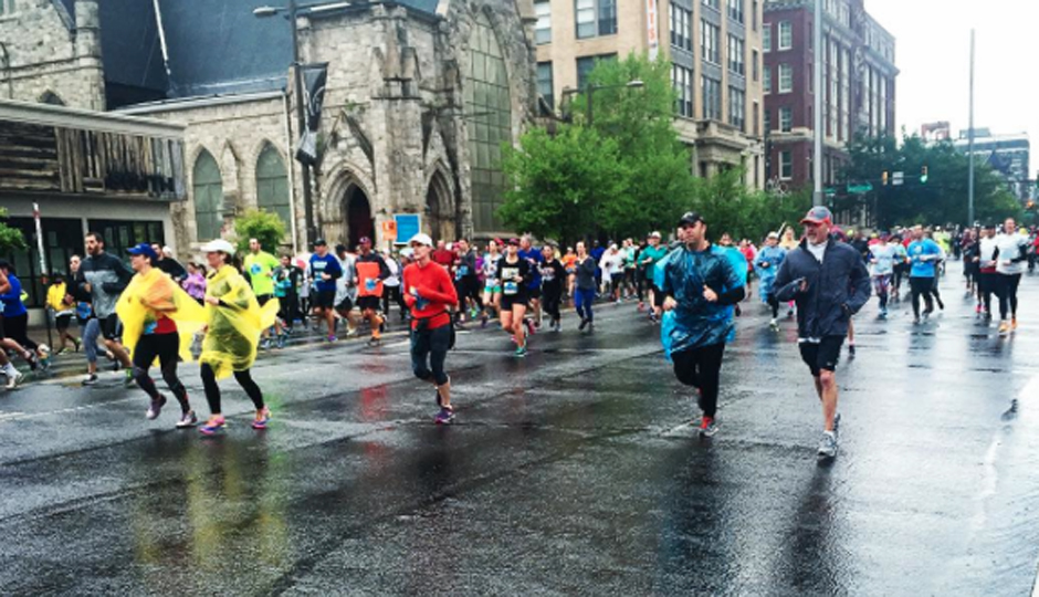 5 Lessons We Can All Learn From the Philadelphia Running Community 
