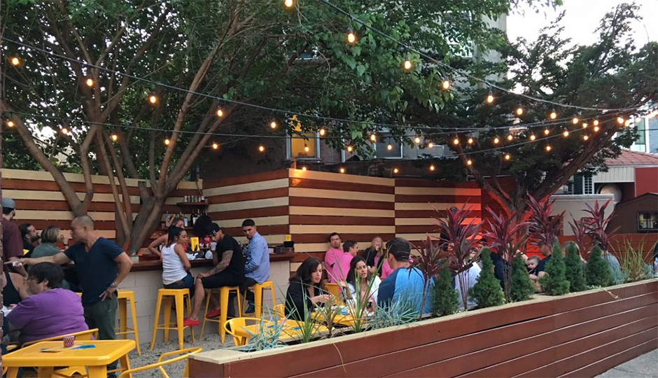 Heffe opens a pop-up beer garden | Photo via Wooder Ice