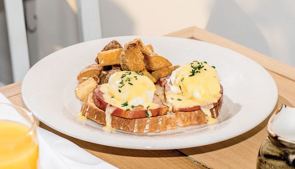 Eggs Benedict at Avenue Kitchen in Villanova | Photography by Christopher Leaman