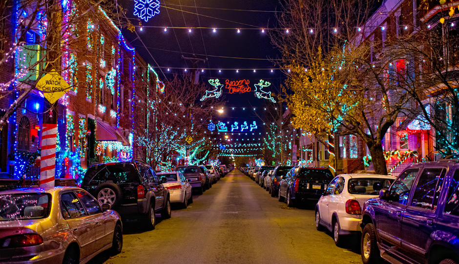 Holiday Lights in South Philadelphia | Photo by J. Fusco for GPTMC