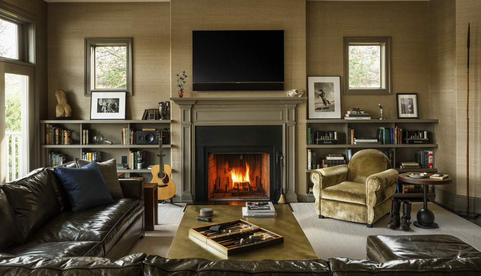 A living room in Gladwyn designed by Ashli Mizell | Photograph by Jason Varney