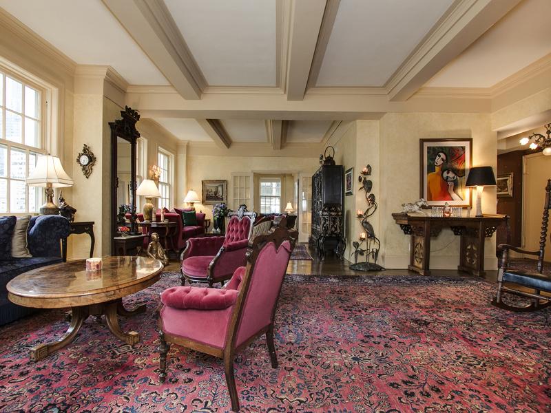 Rittenhouse Square Rental for $6,000: Elegance or Extravangance?