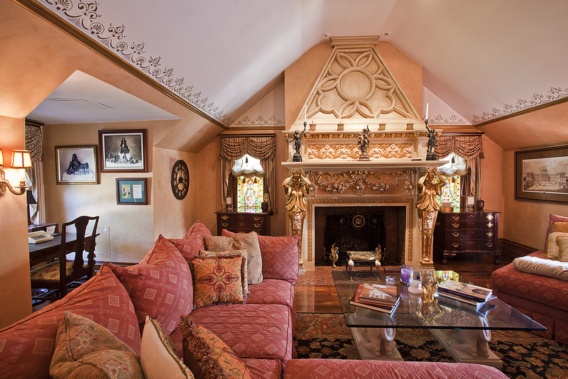 Splendiferous Interiors: Oaks Cloister