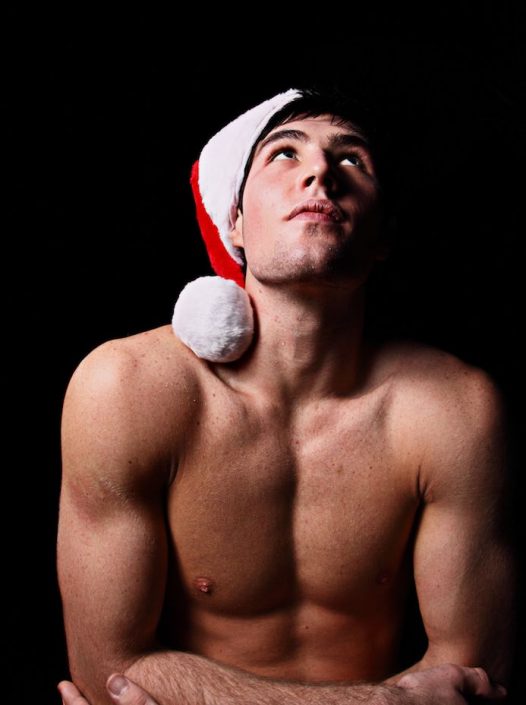 Photos Jake Gyllenhaal And 24 Other Sexy Santas G Philly 
