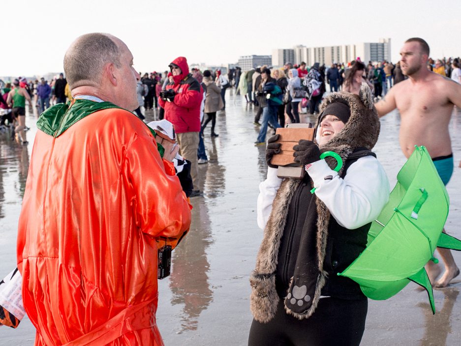 PHOTOS Over 900 Participate in Wildwood’s Polar Bear Plunge