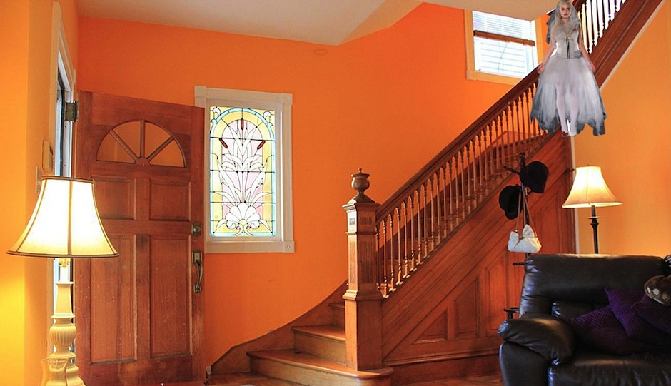 Owner Suspiciously Honest About Haunted House for Sale