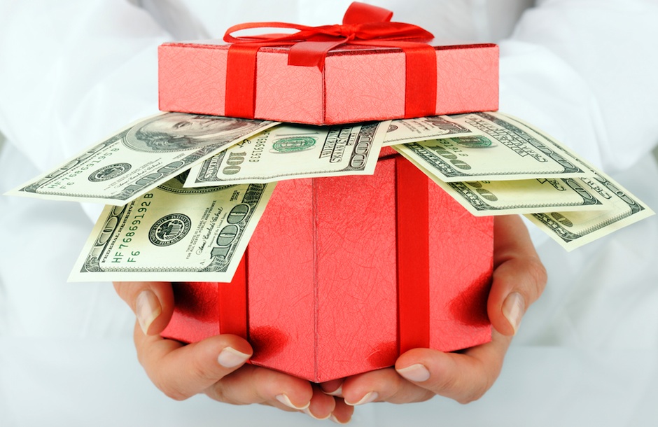 Here's How to Decide How Much to Spend On a Wedding Gift Philadelphia
