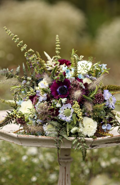 PHOTOS: Gorgeous, Natural, Rustic Bouquets and Centerpieces for Your