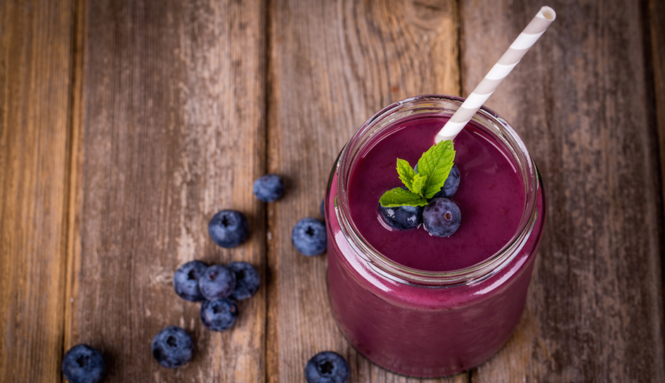 The Greatest Kitchen Hack Ever How to Use a Mason Jar As a Blender