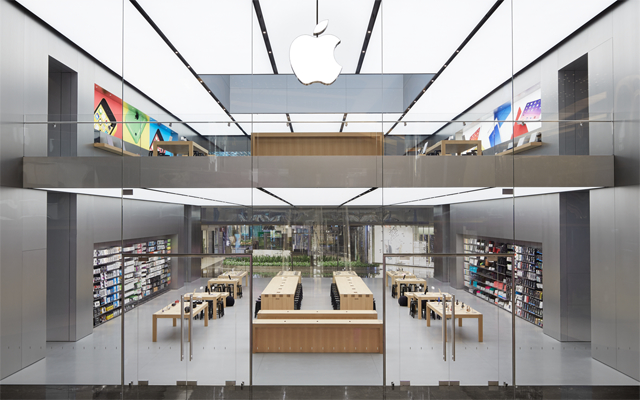 Norman Foster's Amazing New Apple Store Opens in Istanbul