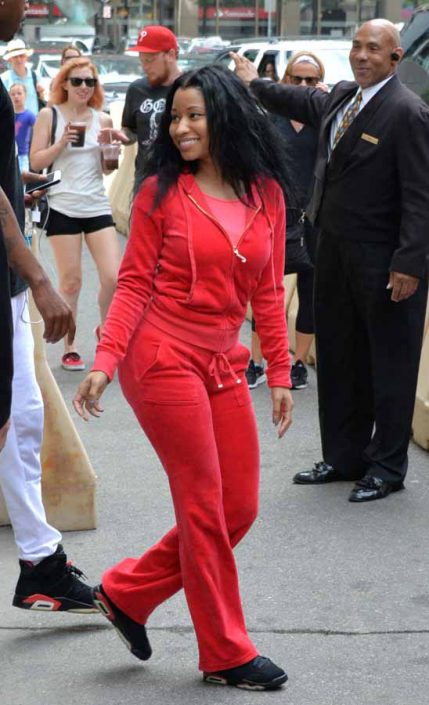 nicki sweatpants