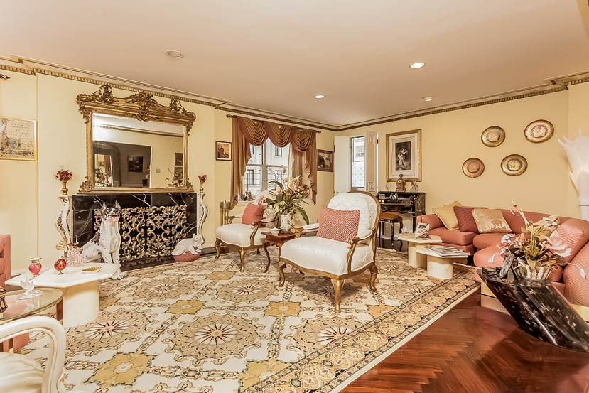 Rittenhouse Penthouse With Wraparound Terrace