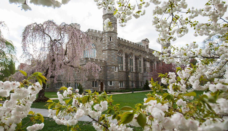 Bryn Mawr College Angers Students With Insensitive Weight-Loss Email ...