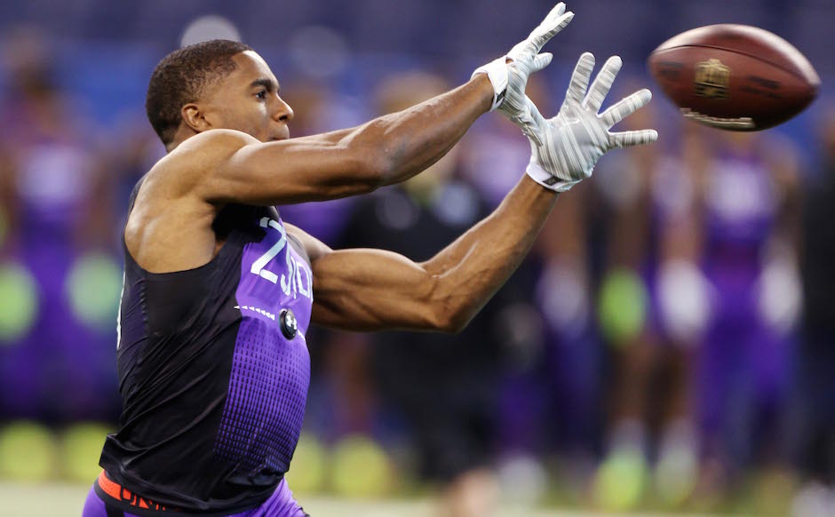 байрон джонс