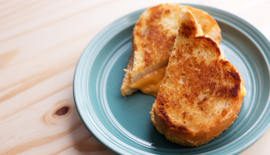 Surveys We Can Get Behind: Grilled Cheese Lovers Have More Sex ...