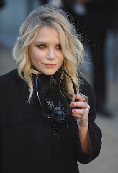At Last We Get A Good Look Mary Kate Olsen S Wedding Rings At Last We Get A Good Look Mary Kate Olsen S Wedding Rings Philadelphia