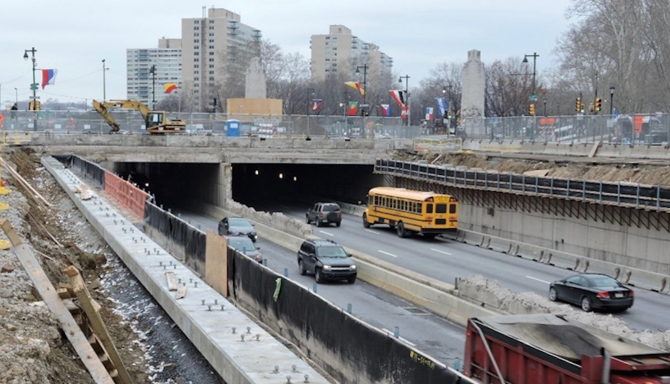 Construction continues on the 21st Street and 22nd Street bridges.