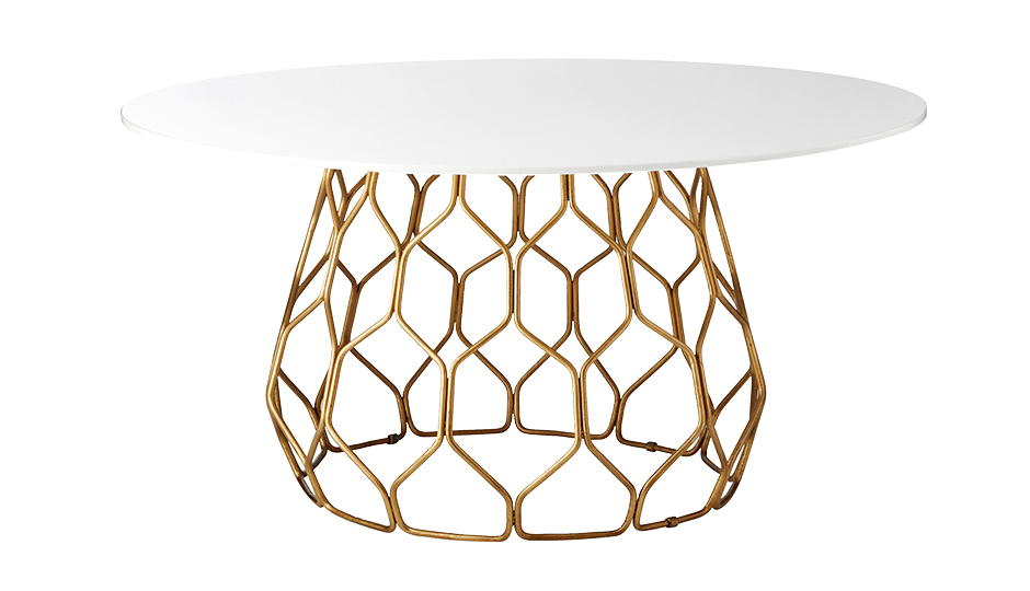 table-940x540