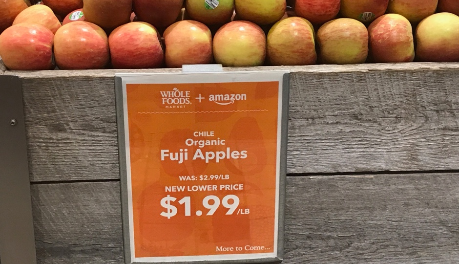 WHOLE FOODS MARKET Organic Fuji Apple