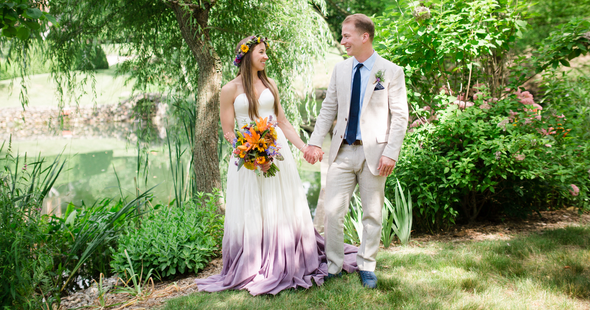 This Luxe Hippie Farm Wedding Includes Glamping A Hedge