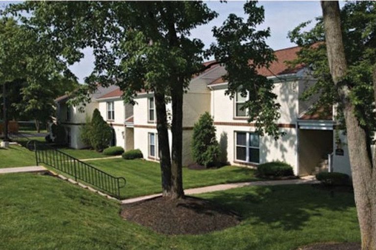 5 Classic Garden Apartment Complexes