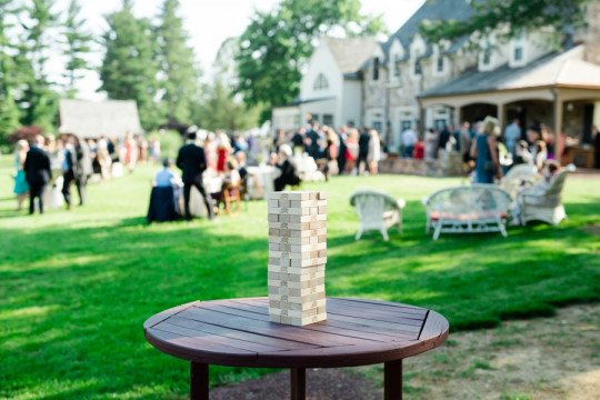 12 Ways to Entertain Guests At Your Wedding That Aren't Dancing