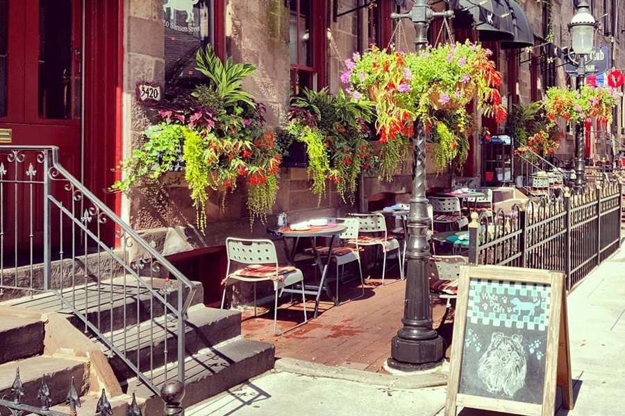 Outdoor Seating Eating Near Me - lobetpatio