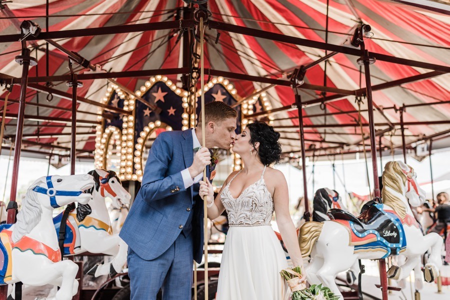 A Fun Summer Wedding At Philadelphia S Reading Terminal Market