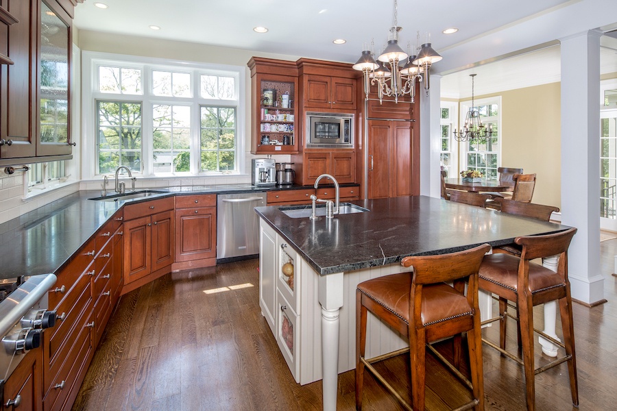 house for sale gladwyne estate Main house kitchen and breakfast room