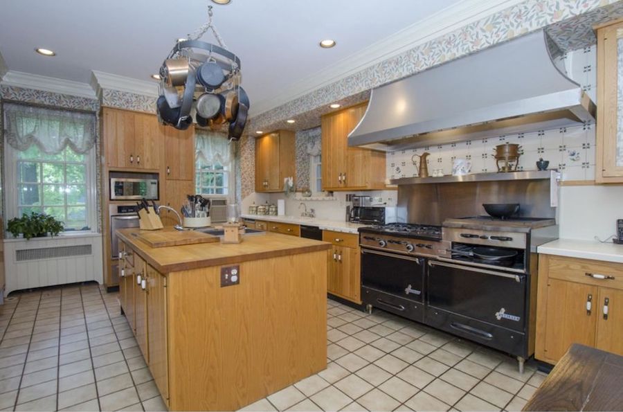 house for sale wayne colonial estate kitchen