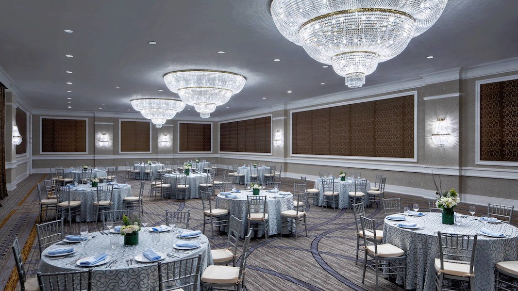 Stunning Hotel and Ballroom Wedding  Venues  Around Philadelphia